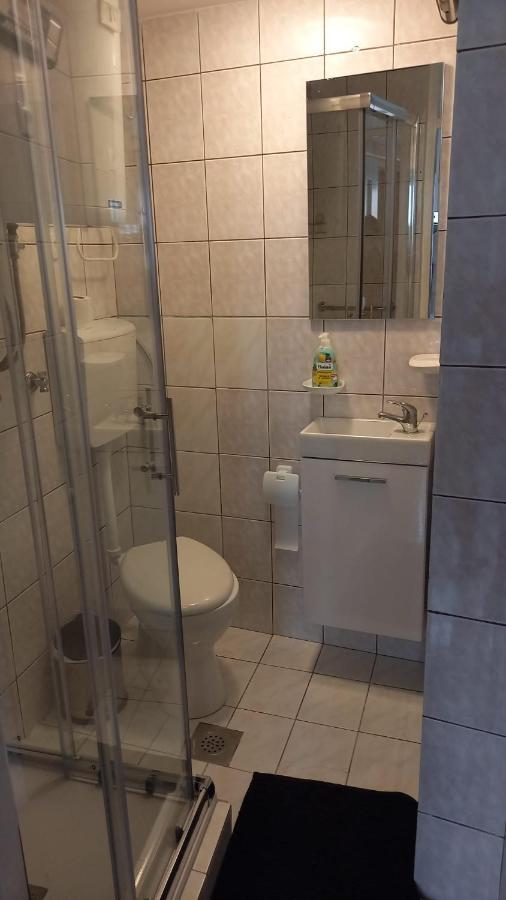 Vali Apartment Baska  Bagian luar foto