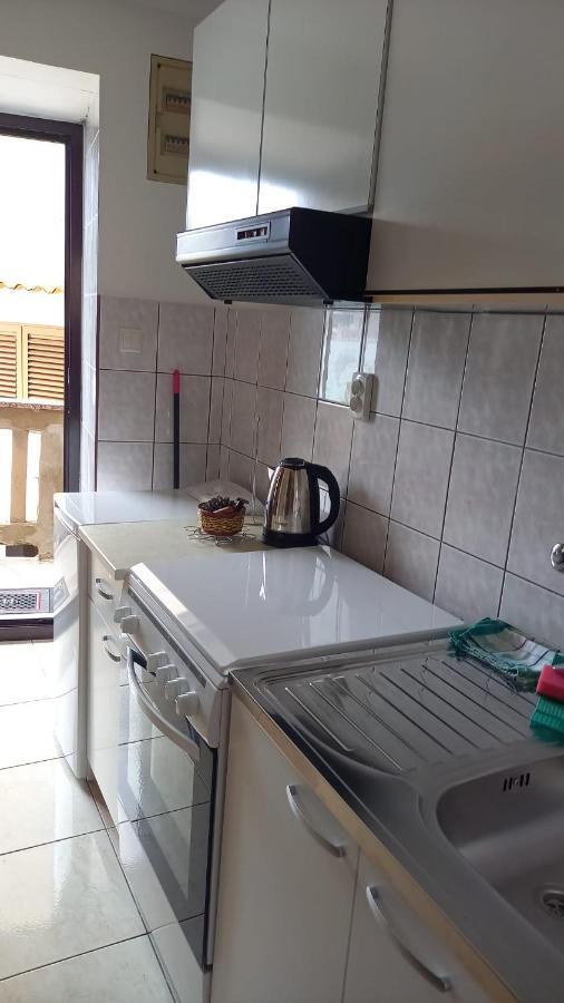 Vali Apartment Baska  Bagian luar foto