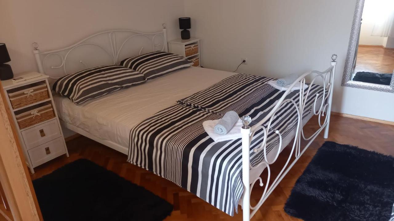Vali Apartment Baska  Bagian luar foto