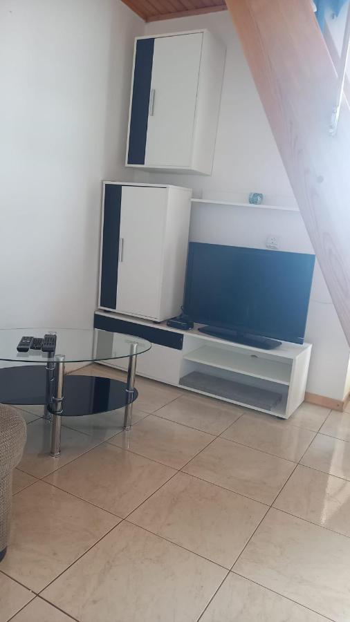 Vali Apartment Baska  Bagian luar foto