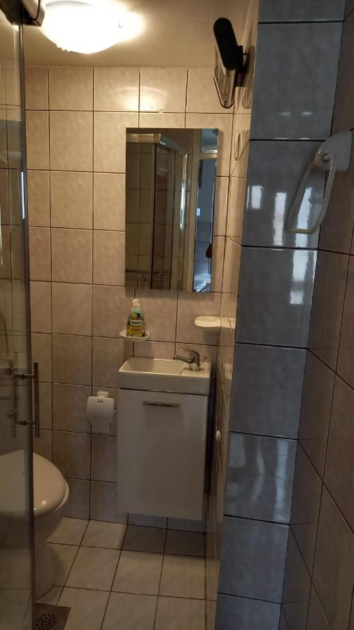 Vali Apartment Baska  Bagian luar foto
