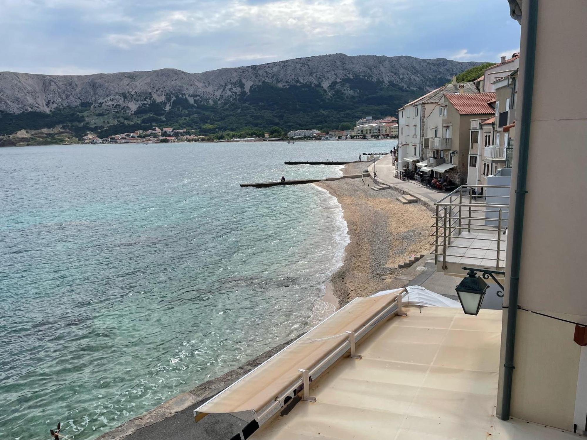 Vali Apartment Baska  Bagian luar foto