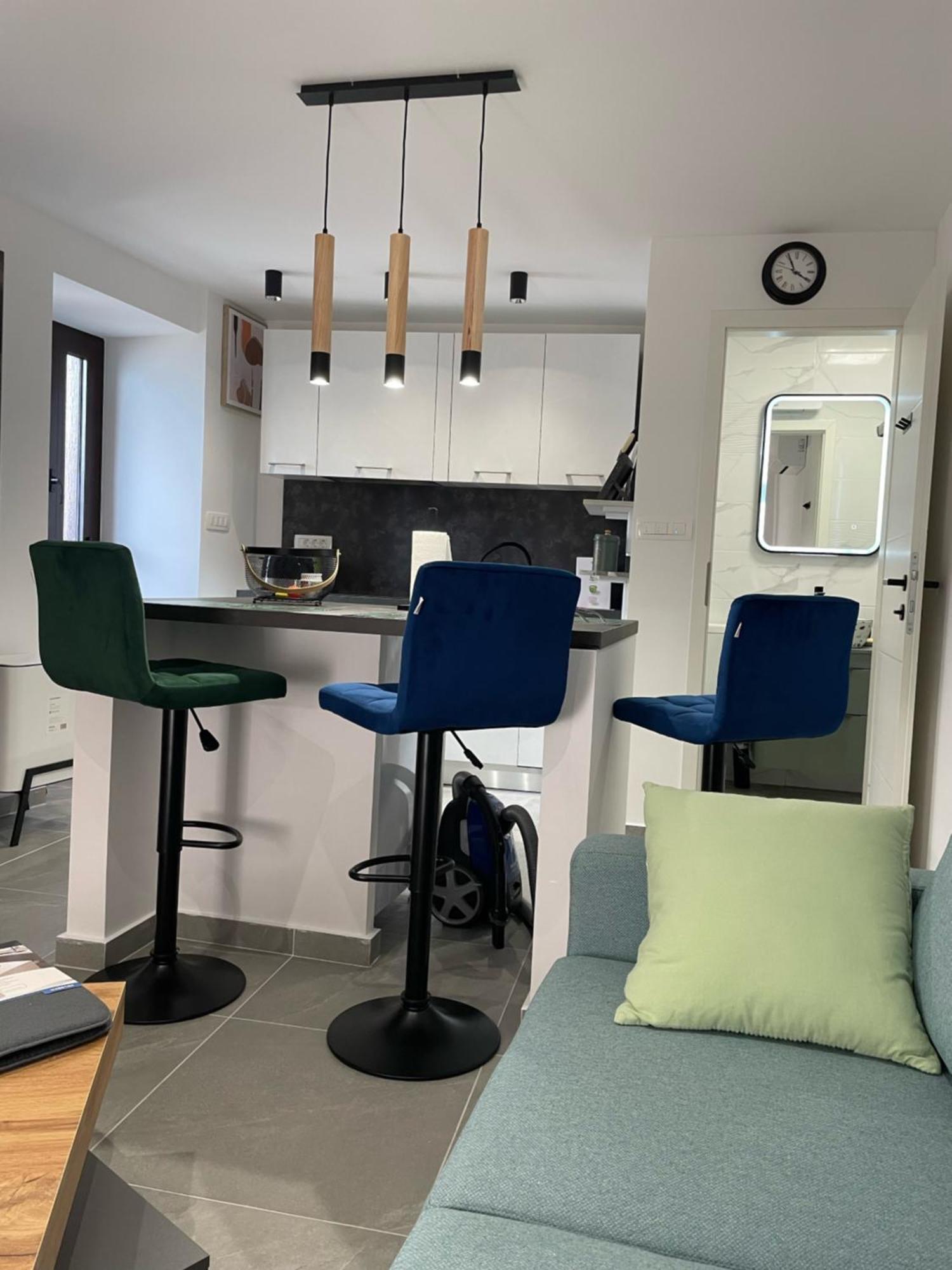 Vali Apartment Baska  Bagian luar foto